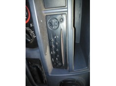 Recambio de sistema audio / radio cd para renault master ii phase 2 caja cerrada referencia OEM IAM   