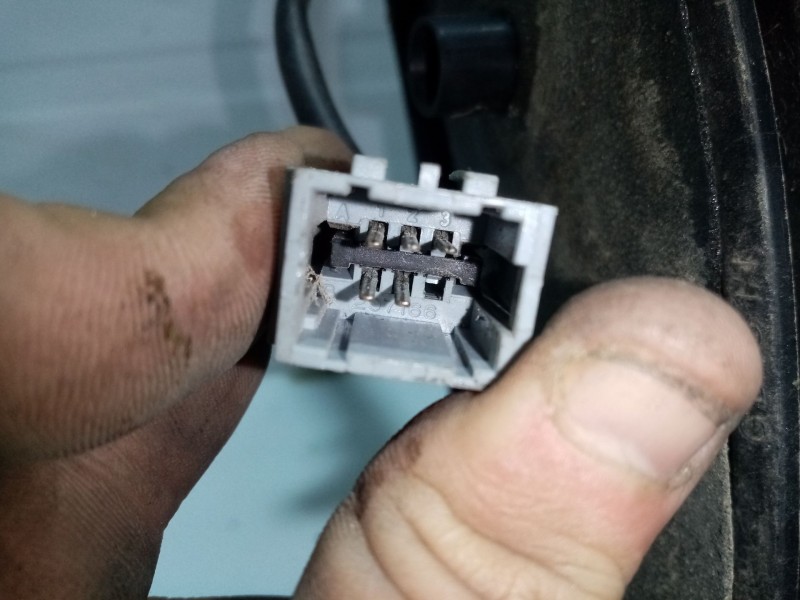 Recambio de retrovisor izquierdo para renault master ii phase 2 caja cerrada referencia OEM IAM 8200163449  