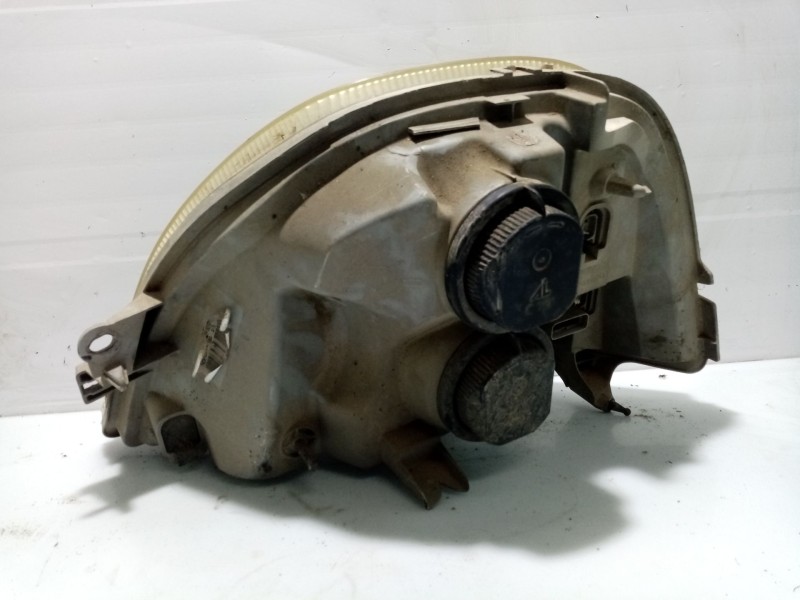 Recambio de faro derecho para renault master ii phase 2 caja cerrada referencia OEM IAM 8200163518  