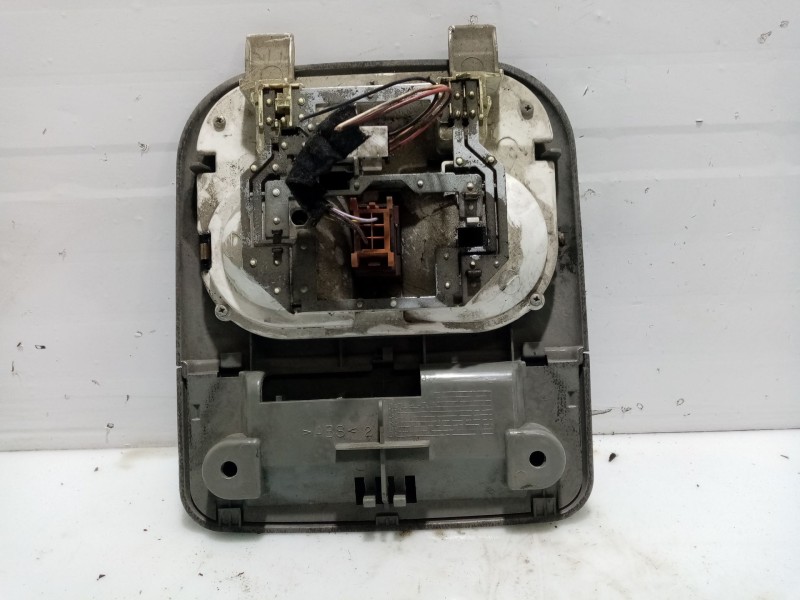 Recambio de luz interior para renault master ii phase 2 caja cerrada referencia OEM IAM 7701054340  