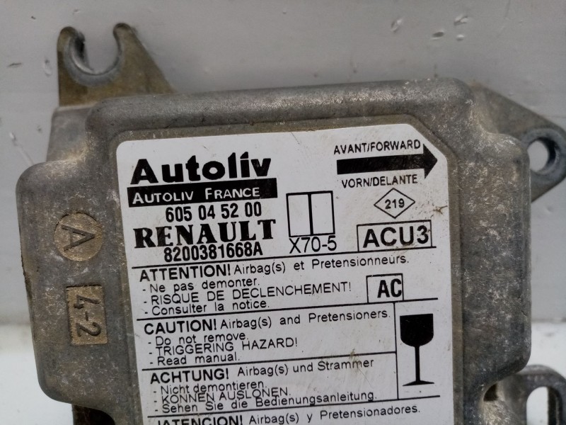Recambio de centralita airbag para renault master ii phase 2 caja cerrada referencia OEM IAM 605045200 8200381668A 