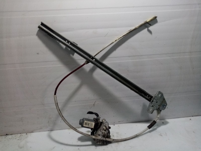 Recambio de elevalunas delantero derecho para renault master ii phase 2 caja cerrada referencia OEM IAM 8200467967  