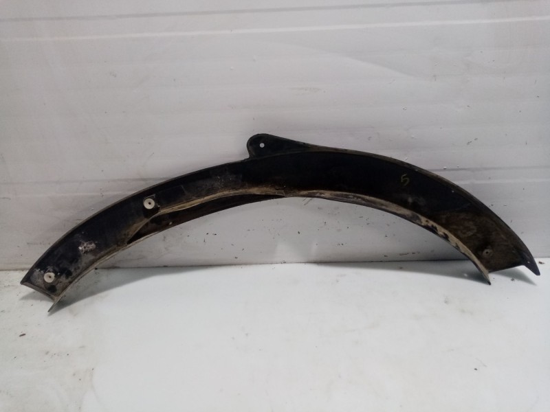 Recambio de moldura para renault master ii phase 2 caja cerrada referencia OEM IAM 8200197168  