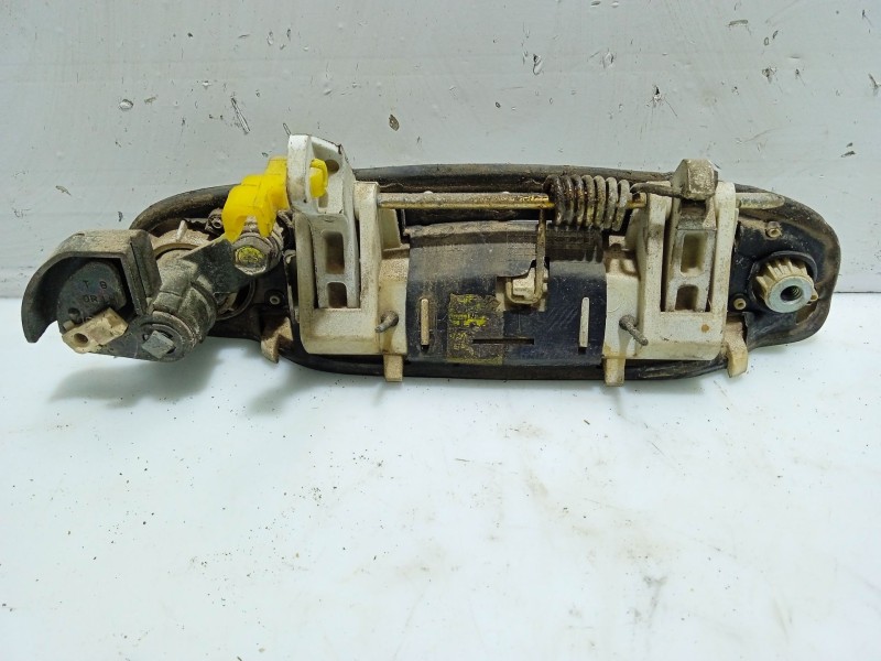 Recambio de maneta exterior delantera izquierda para hyundai getz (tb) 1.3 referencia OEM IAM 826501C050  