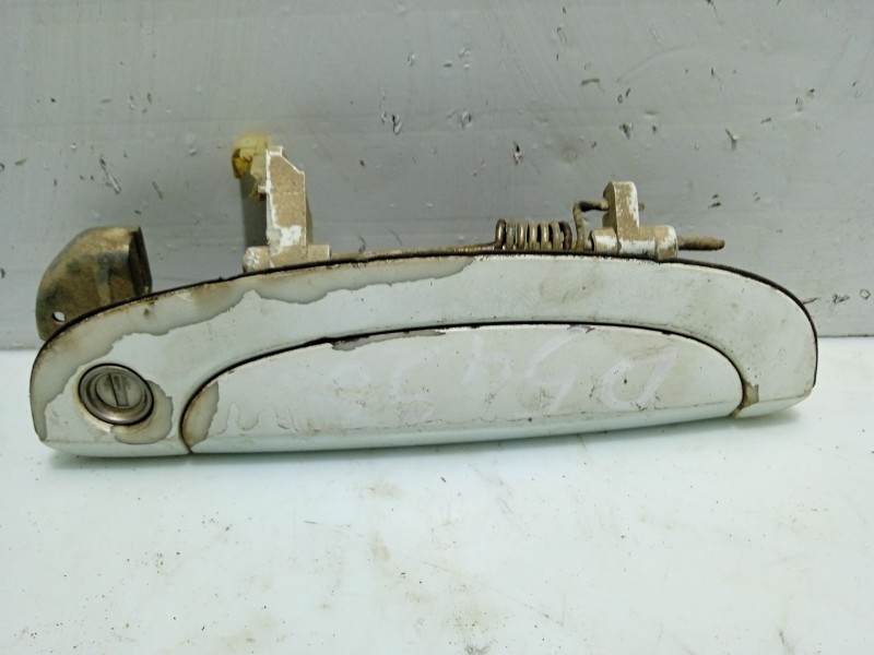 Recambio de maneta exterior delantera derecha para hyundai getz (tb) 1.3 referencia OEM IAM 826601C050  