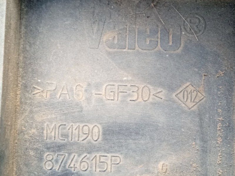 Recambio de panel frontal para renault master ii phase 2 caja cerrada referencia OEM IAM MC1190874715P  