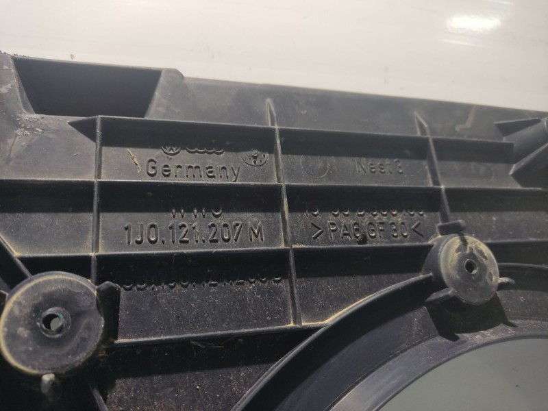 Recambio de moldura para volkswagen bora variant (1j6) 1.9 tdi referencia OEM IAM 1J0121207M  