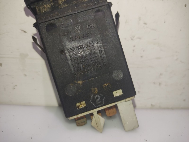 Recambio de warning para volkswagen bora variant (1j6) 1.9 tdi referencia OEM IAM 1J0953235J  