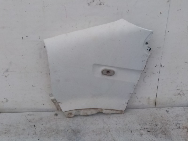 Recambio de aleta delantera izquierda para renault master ii phase 2 caja cerrada referencia OEM IAM 7750350504  