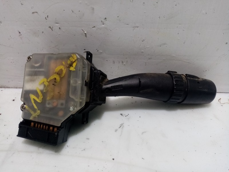 Recambio de mando intermitentes para hyundai elantra (xd) 2.0 crdi cat referencia OEM IAM 934102D000  