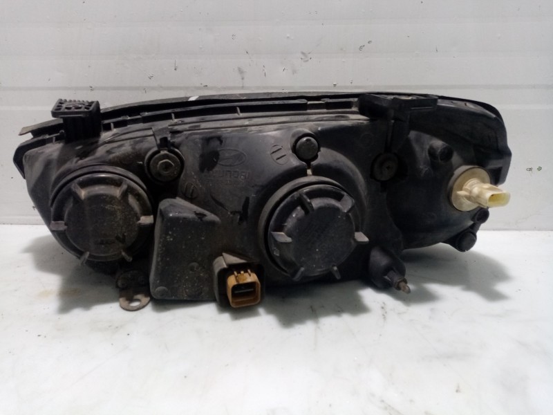 Recambio de faro derecho para hyundai elantra (xd) 2.0 crdi cat referencia OEM IAM 921022D120 921022DXXX 