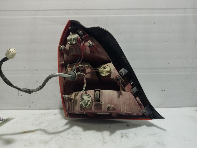 Recambio de piloto trasero derecho para hyundai elantra (xd) 2.0 crdi cat referencia OEM IAM 924022D010  