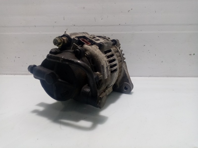 Recambio de alternador para hyundai elantra (xd) 2.0 crdi cat referencia OEM IAM 3730027011 CAL32111AS 8EL011711221
