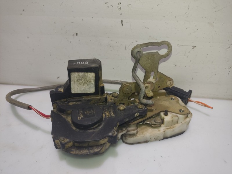 Recambio de cerradura puerta trasera izquierda para mg streetwise 1.4 referencia OEM IAM CTI1577202  