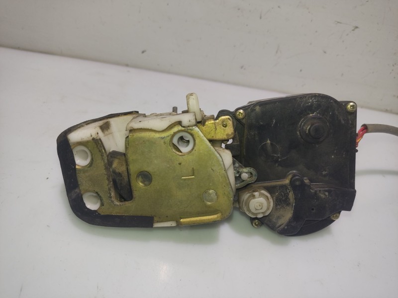 Recambio de cerradura puerta trasera izquierda para mg streetwise 1.4 referencia OEM IAM CTI1577202  