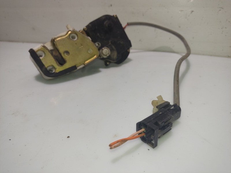 Recambio de cerradura puerta trasera izquierda para mg streetwise 1.4 referencia OEM IAM CTI1577202  