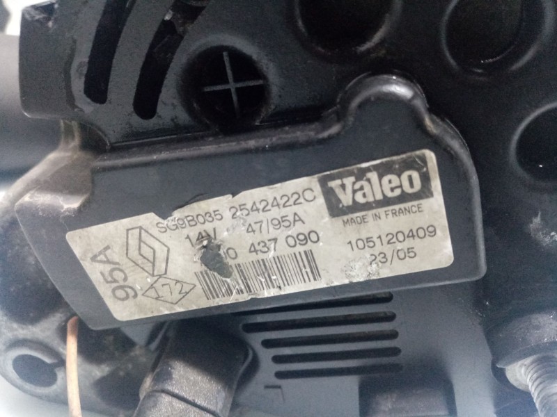 Recambio de alternador para renault clio ii fase ii (b/cb0) referencia OEM IAM 8200022774 CAL15103AS 8EL012429471