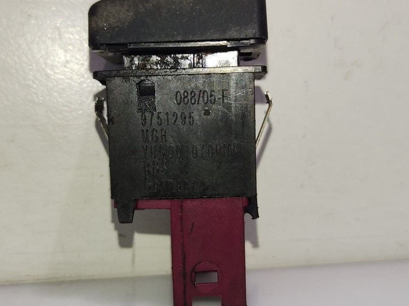 Recambio de interruptor para mg streetwise 1.4 referencia OEM IAM YUG001070PMP 9751295 