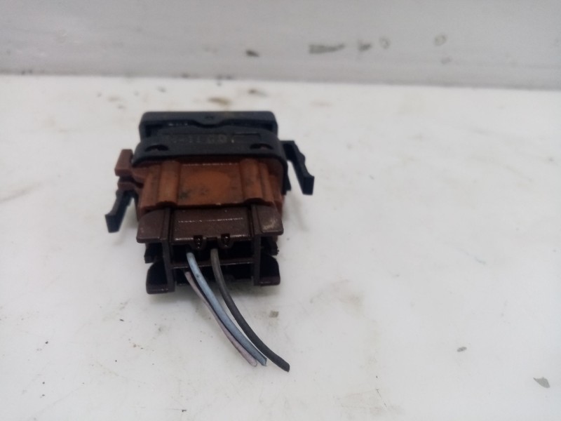Recambio de interruptor para renault clio ii fase ii (b/cb0) referencia OEM IAM 0600372133  