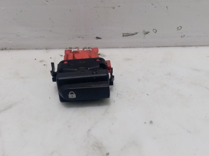 Recambio de interruptor para renault clio ii fase ii (b/cb0) referencia OEM IAM 060035B  