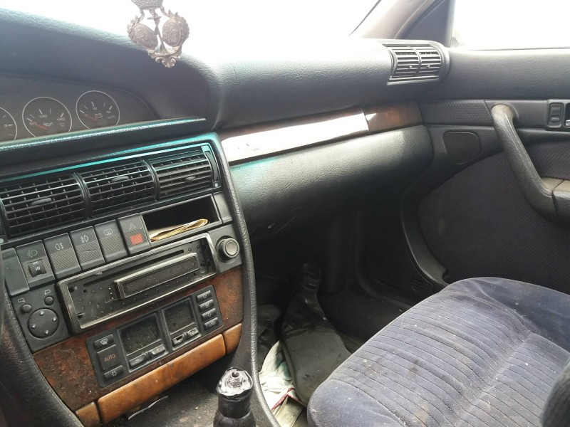 audi a6 berlina (c4) 2.5 tdi cat (ael)   |   0.94 - ... | 1994 | 140 cv / 103 kw del año 1994