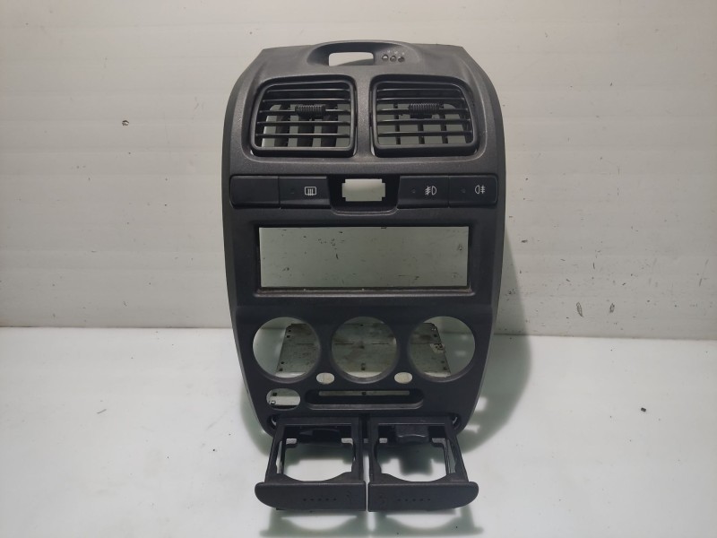 Recambio de moldura para hyundai accent ii (lc) 1.5 crdi referencia OEM IAM 8474125300  