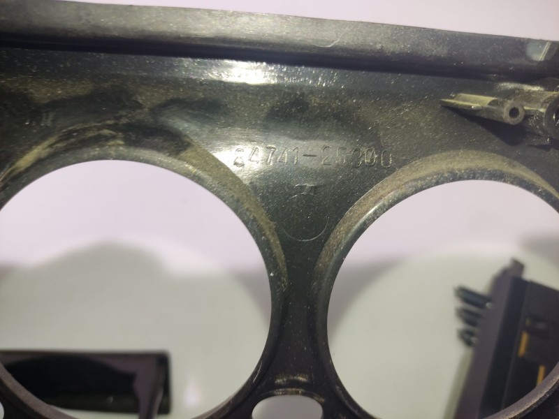 Recambio de moldura para hyundai accent ii (lc) 1.5 crdi referencia OEM IAM 8474125300  