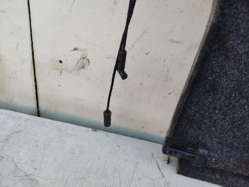 Recambio de bandeja trasera para hyundai accent ii (lc) 1.5 crdi referencia OEM IAM 8593025650LT  