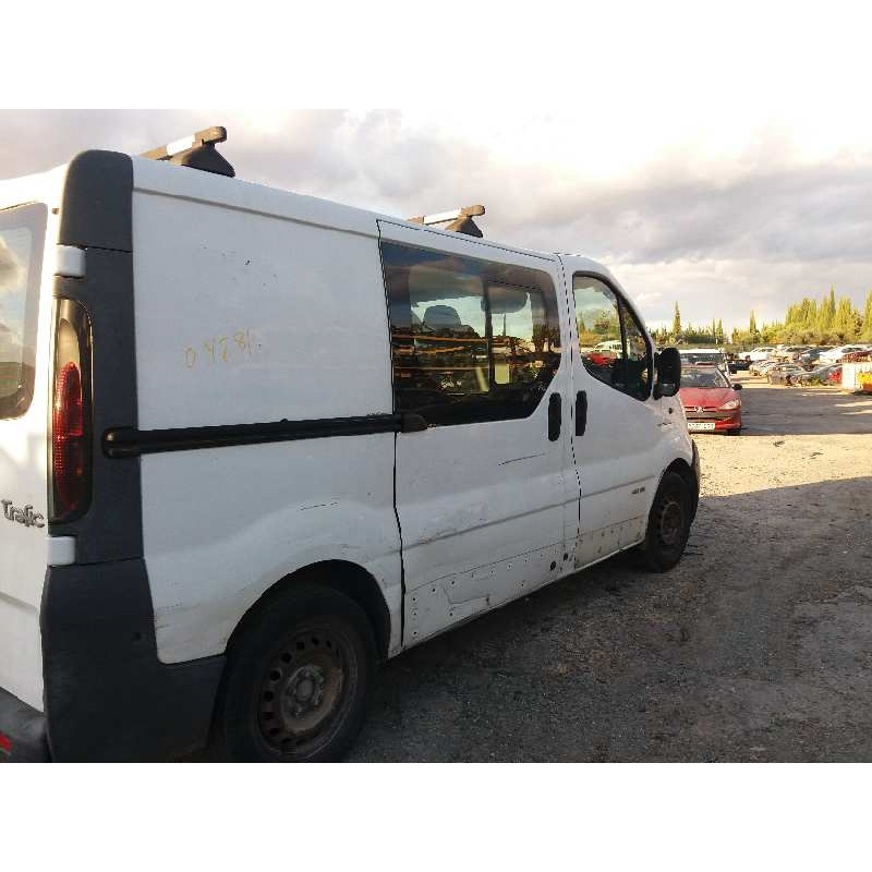 renault trafic combi (ab 4.01) 1.9 diesel   |   0.01 - ... | 2001 | 101 cv / 74 kw del año 2001