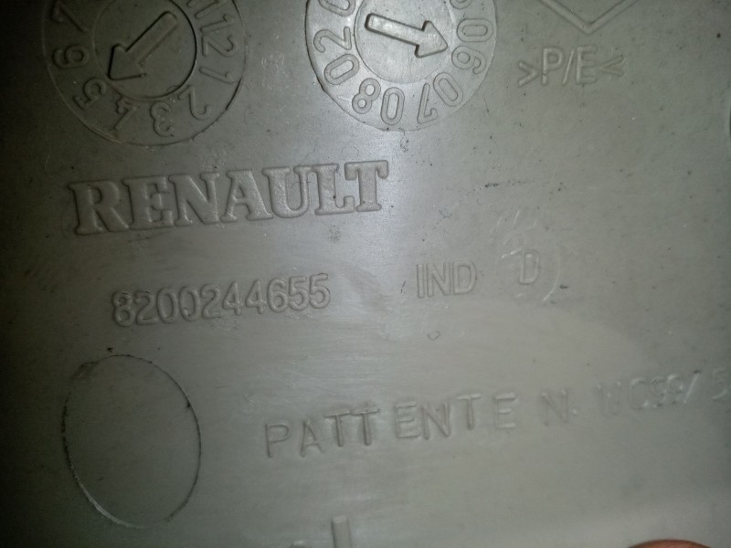 Recambio de moldura para renault scénic ii (jm0/1_) 1.9 dci (jm14) referencia OEM IAM 8200244655  