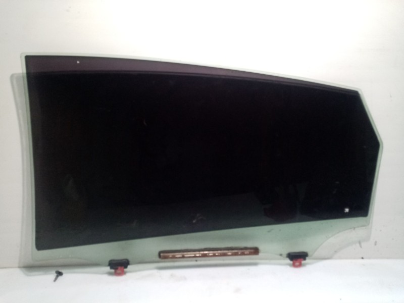 Recambio de luna trasera derecha para toyota prius (nhw20) 1.5 cat referencia OEM IAM 6810347041  