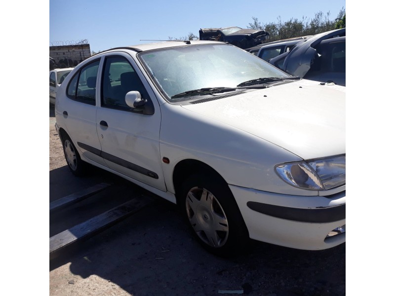 renault megane i berlina hatchback (ba0) 1.6   |   0.95 - ... | 1995 | 90 cv / 66 kw del año 1995