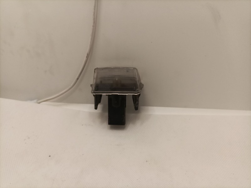 Recambio de piloto matricula para citroën c3 hdi 70 furio referencia OEM IAM 6340A3 6340A3 6340A3