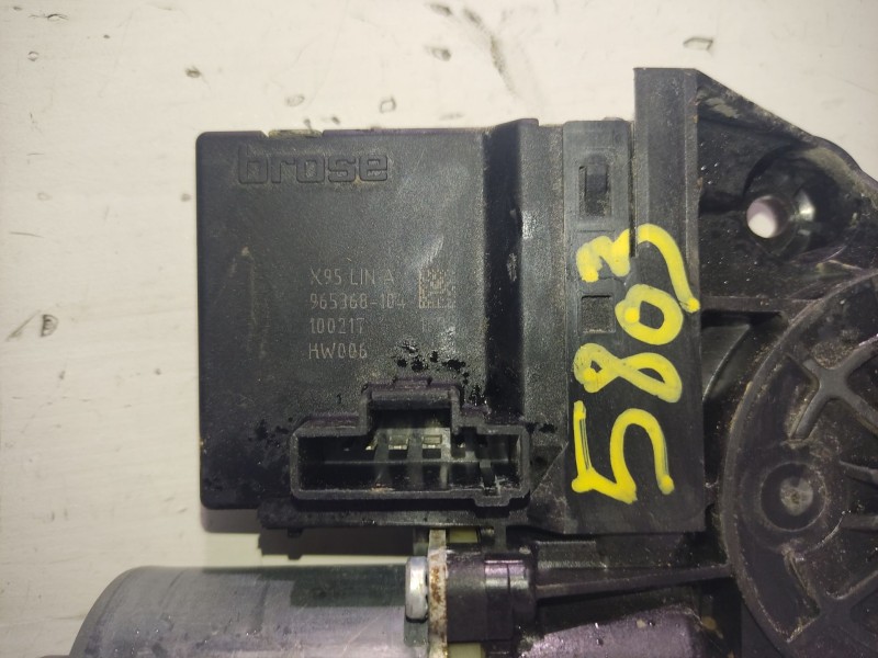 Recambio de motor elevalunas delantero derecho para renault megane iii grandtour (kz0/1) 2.0 tce (kz0k, kz1t) referencia OEM IAM