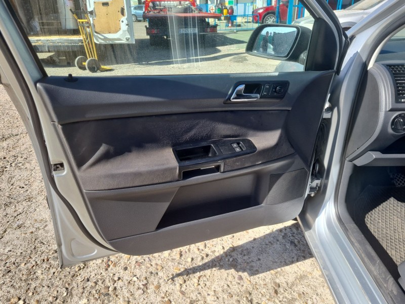 vw polo iv (9n_, 9a_) del año 2002