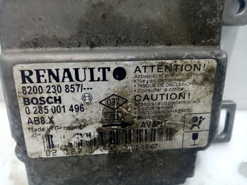 Recambio de centralita airbag para renault clio ii fase ii (b/cb0) referencia OEM IAM 8200277318  