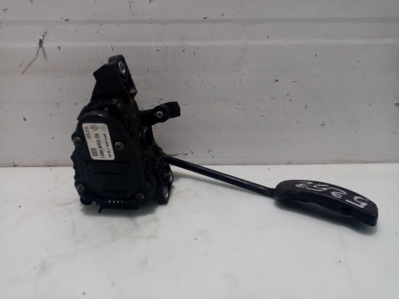 Recambio de pedal acelerador para renault clio ii fase ii (b/cb0) referencia OEM IAM 0  