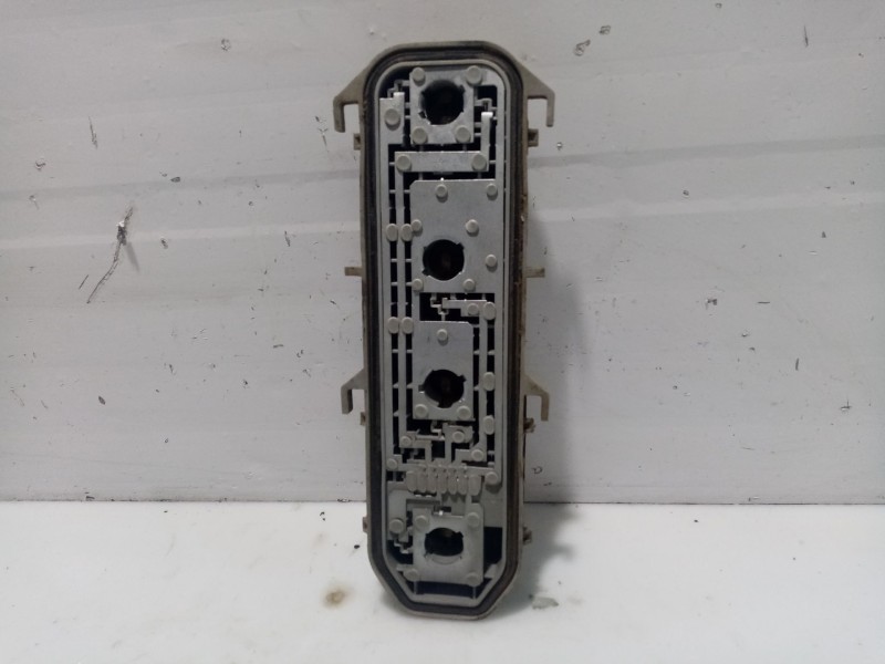 Recambio de portalamparas para renault clio ii fase ii (b/cb0) referencia OEM IAM 0  