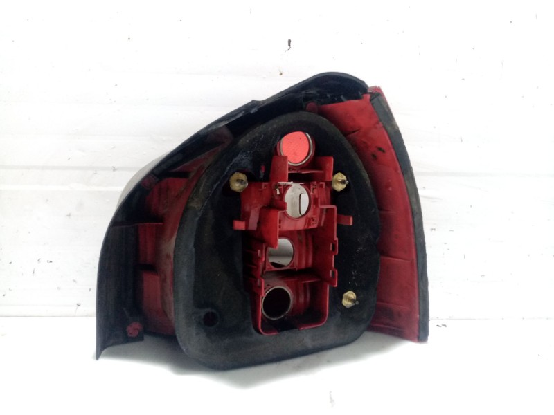 Recambio de piloto trasero izquierdo para audi a3 (8l1) 1.9 tdi referencia OEM IAM 8L0945095B  