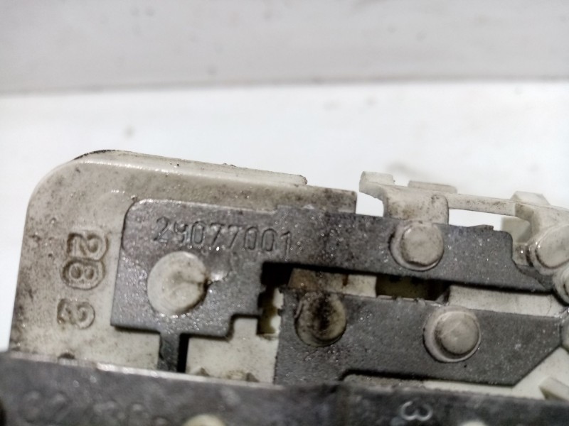 Recambio de portalamparas para audi a3 (8l1) 1.9 tdi referencia OEM IAM 29077001  