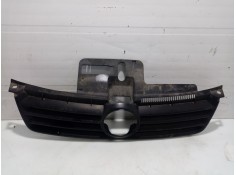 Recambio de calandra delantera de radiador para volkswagen polo iv sedán (9a4, 9a2, 9n2, 9a6) 1.9 sdi referencia OEM IAM 6Q08536