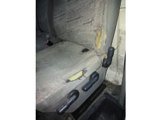 Recambio de asiento delantero izquierdo para renault master ii phase 2 caja cerrada referencia OEM IAM 7701056731  7701056696