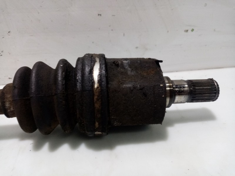 Recambio de transmision delantera izquierda para hyundai accent (lc) referencia OEM IAM 4950025200  