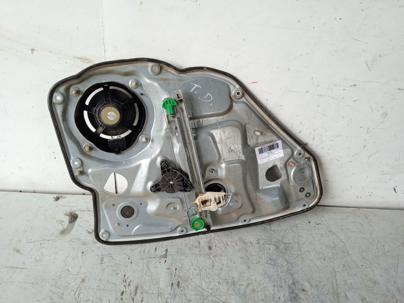 Recambio de guarnecido puerta trasera derecha para fiat stilo (192) referencia OEM IAM 735308942  
