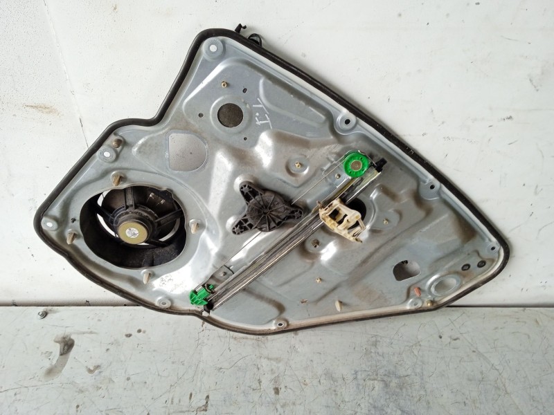Recambio de guarnecido puerta trasera izquierda para fiat stilo (192) referencia OEM IAM 735309034  