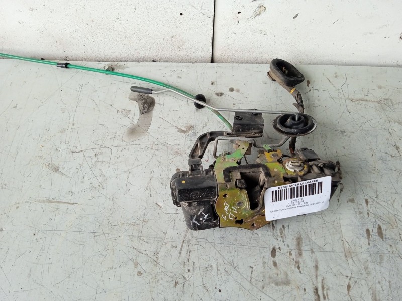 Recambio de cerradura puerta trasera izquierda para fiat stilo (192) referencia OEM IAM 51753231  