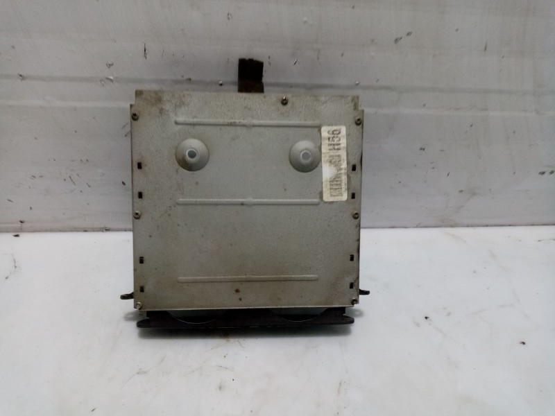 Recambio de posavasos para hyundai accent (lc) referencia OEM IAM 8479023100  