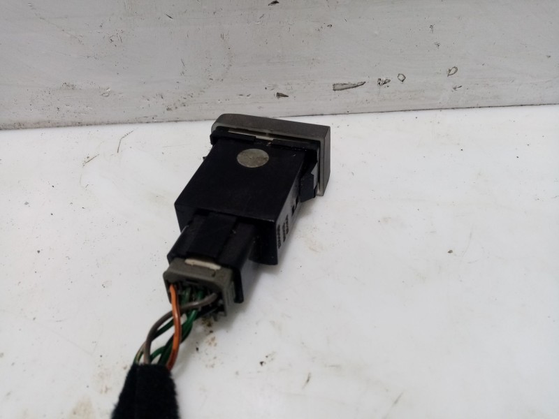 Recambio de interruptor para hyundai accent (lc) referencia OEM IAM 9373025000  