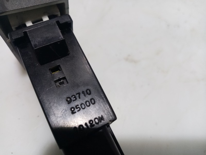Recambio de interruptor para hyundai accent (lc) referencia OEM IAM 9371025000  