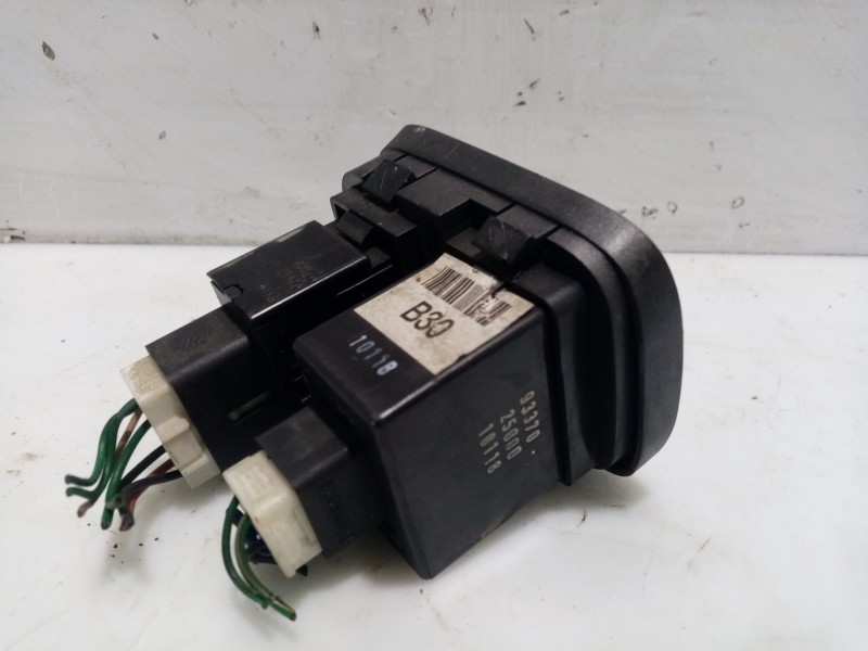 Recambio de mando luces para hyundai accent (lc) referencia OEM IAM 9337025000  